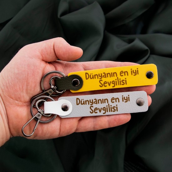 Dünyanın En İyi Sevgilisi Yazılı Kancalı İkili Deri Anahtarlık Seti, Sevgilinize Özel Bir Hediye